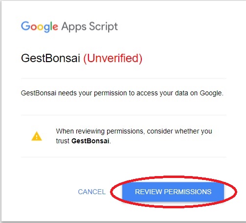 Pantalla de Google Apps Script con el botón Review permissions